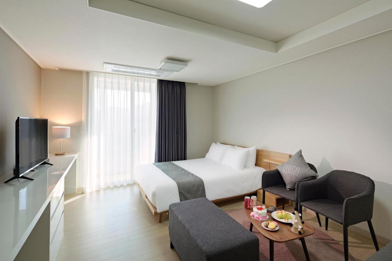 Geoje Leein Stay Hotel Exterior foto