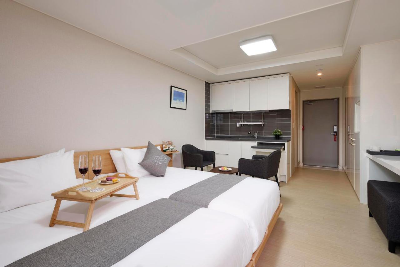 Geoje Leein Stay Hotel Exterior foto